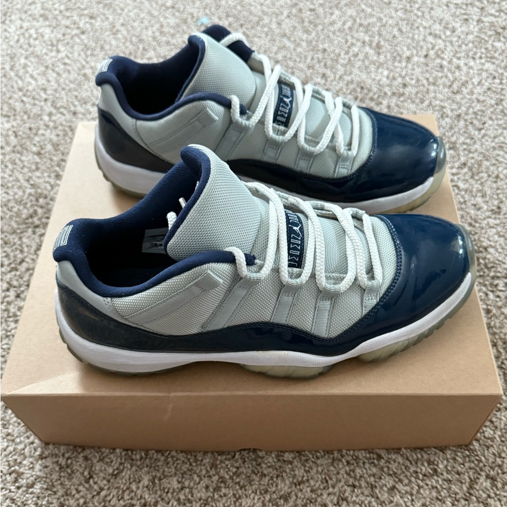 Air Jordan 11 Retro Low 'Georgetown'